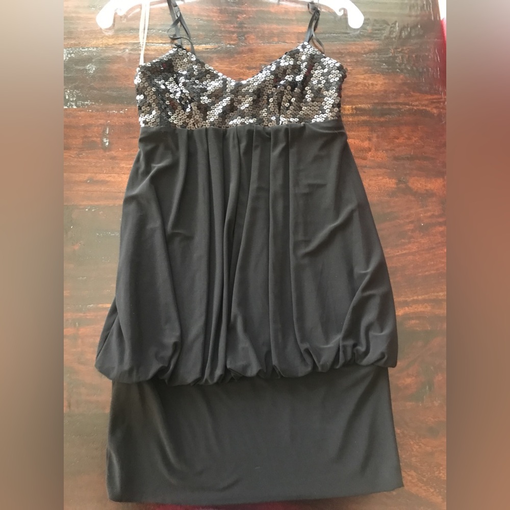 Excellent Condition B.Darlin Womens Black Dress size 1/2